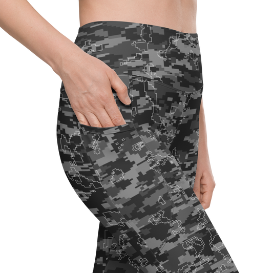 Digita Greyscale camouflage high-waisted pocket leggings, pocket detail.