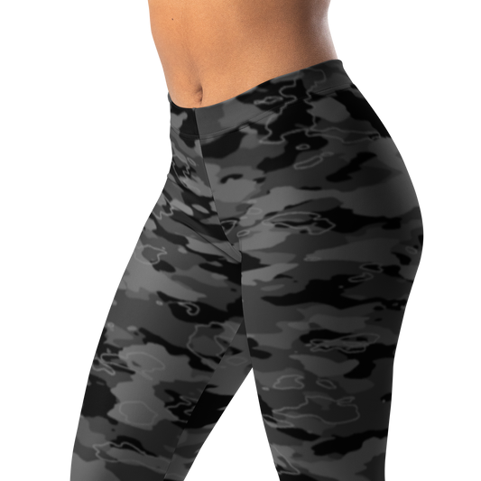 Marsho · Greyscale · 3 mid-rise everyday leggings, waistband and pattern detail.
