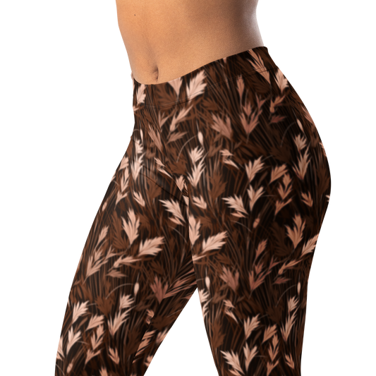 Wheatfield · Relaxed Elegance mid-rise everyday leggings, waistband and pattern detail.