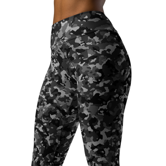 Blizza Greyscale high-waisted yoga leggings, close pattern view.