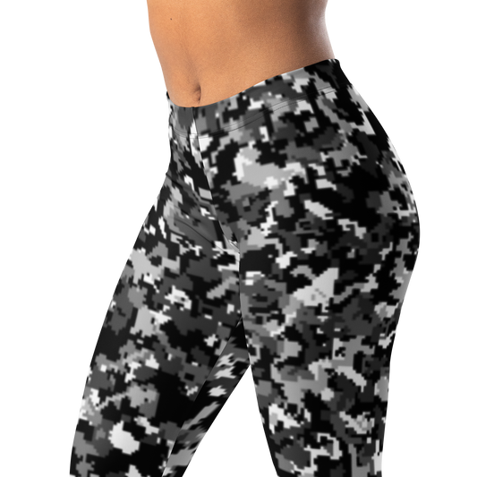 Digita · Greyscale · 5 mid-rise everyday leggings, waistband and pattern detail.
