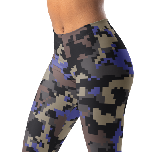 Digita Very Peri 1 camouflage mid-rise comfort leggings, waistband and pattern detail.