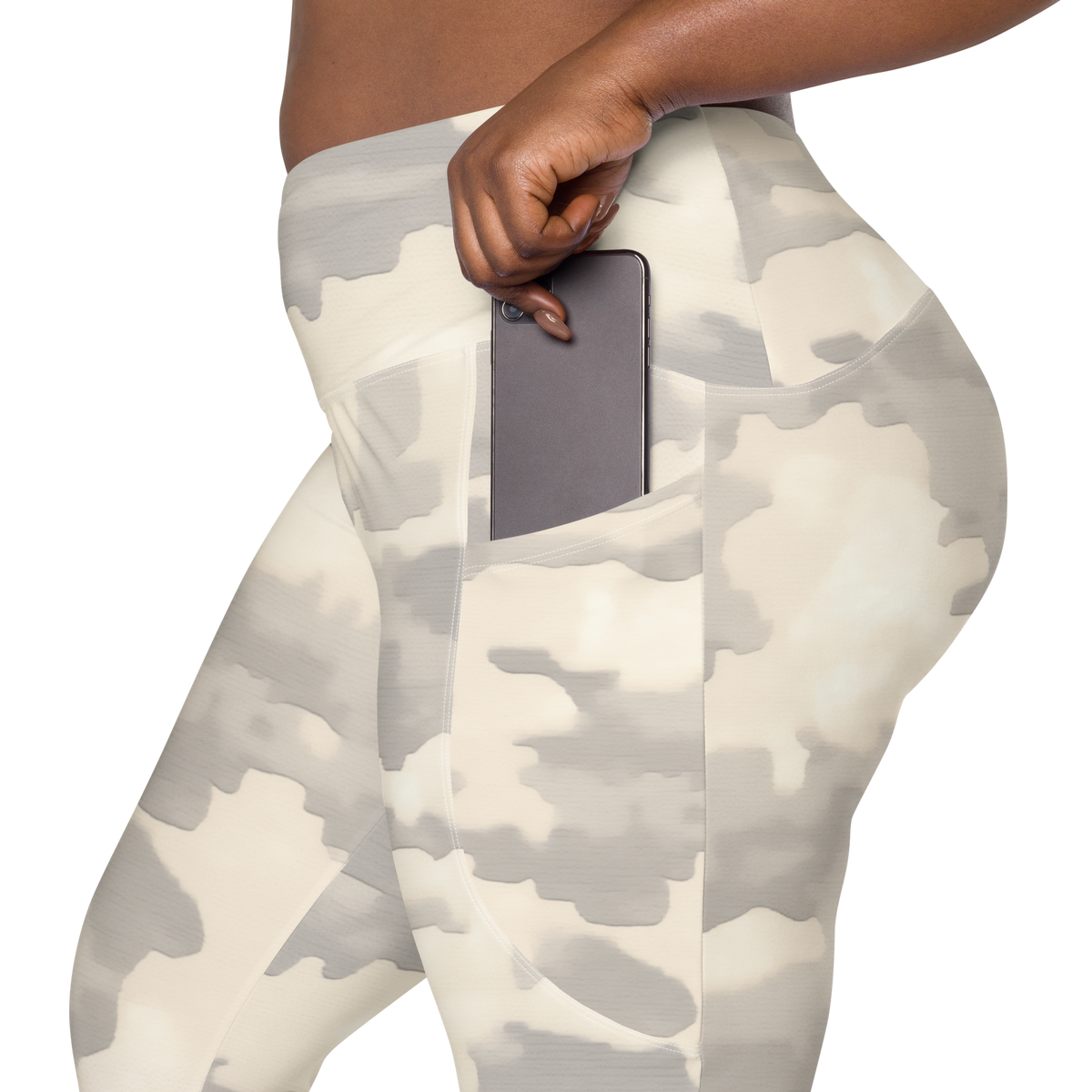 Digosta Diffusion Beige high-waisted pocket leggings, rear pocket detail.