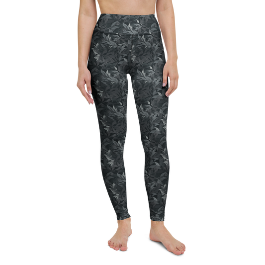 Folia · Greyscale high-waisted yoga leggings, straight front view, barefoot.