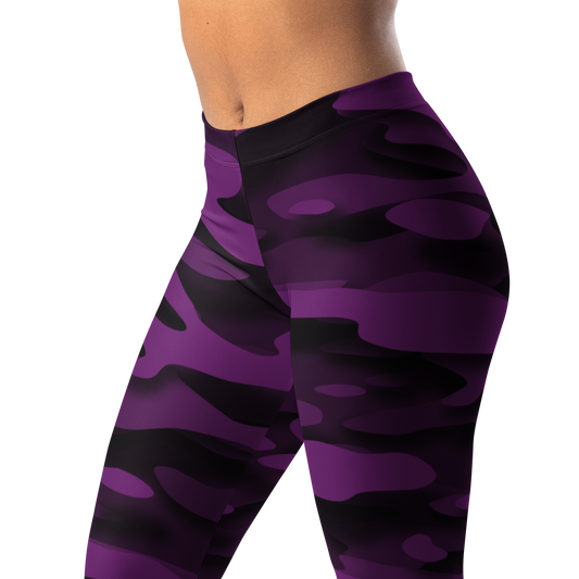 Gulf Relief Dahlia camouflage mid-rise comfort leggings, waistband and pattern detail.
