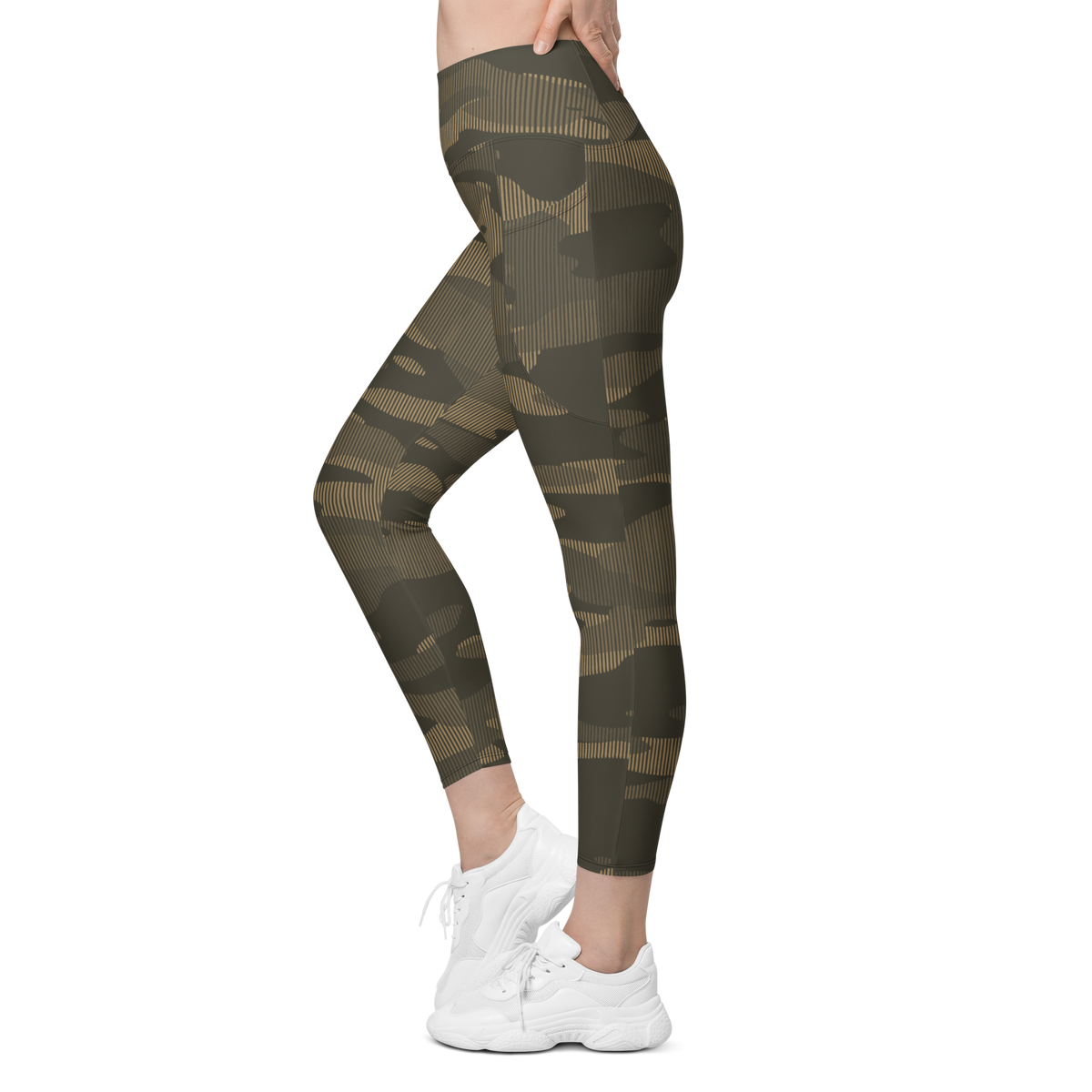 Gulf Striation Woodland camouflage high-waisted pocket leggings, movement view.