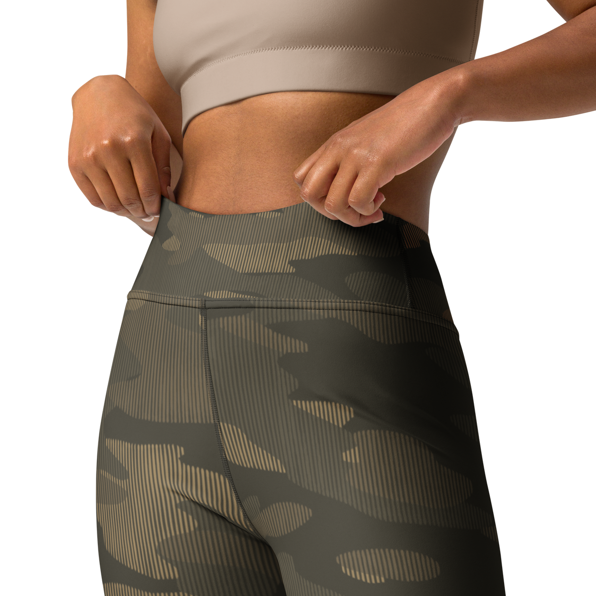 Gulf Striation Woodland camouflage high-waisted yoga leggings, waistband and construction detail.
