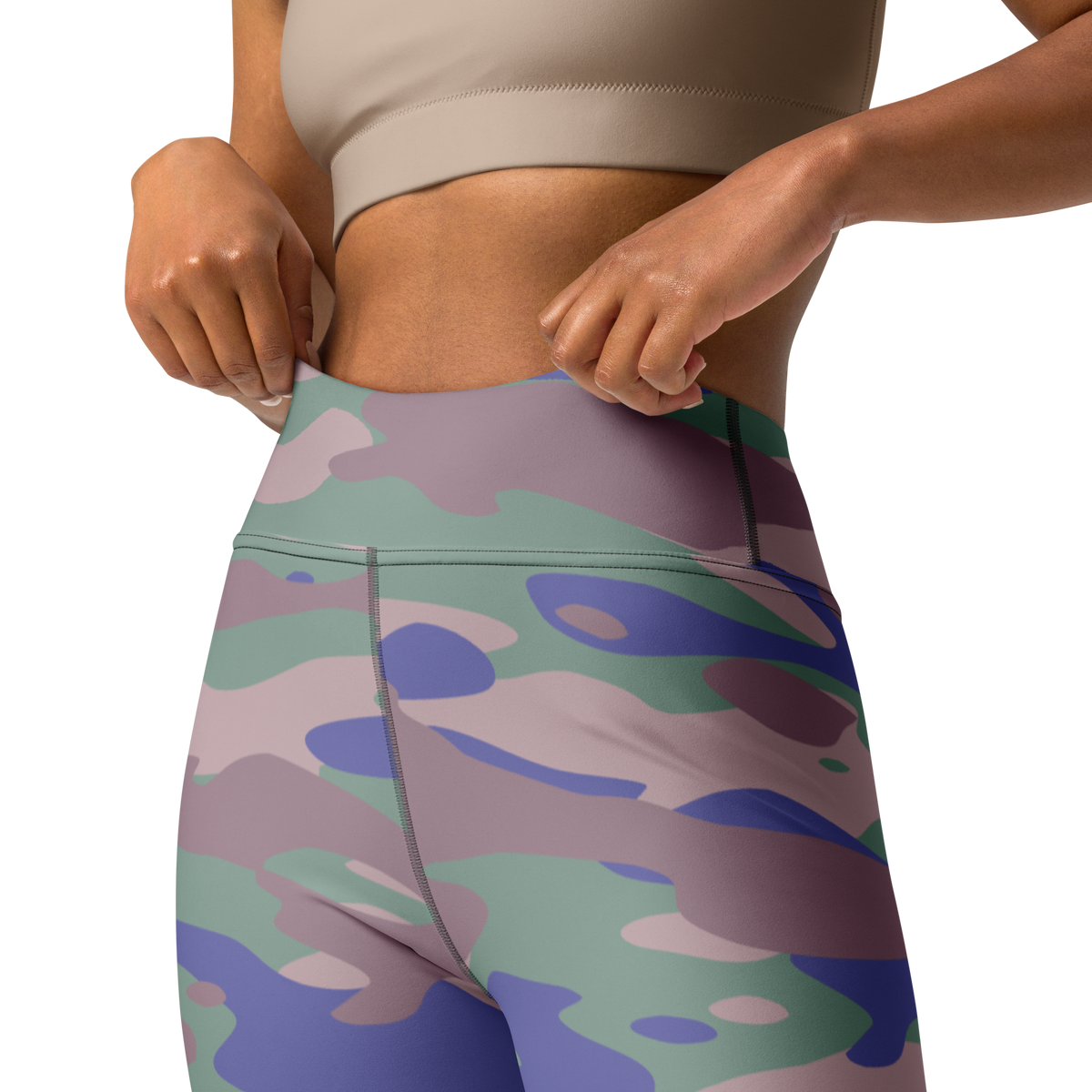 Gulf Very Peri 3 camouflage high-waisted yoga leggings, waistband and construction detail.