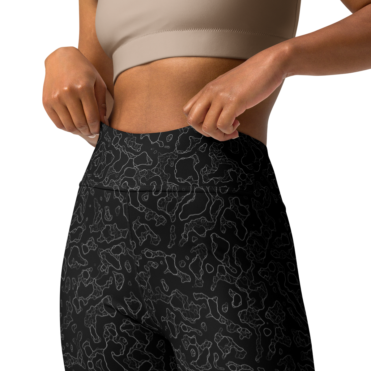 Lava Greyscale high-waisted yoga leggings, waistband and construction detail.