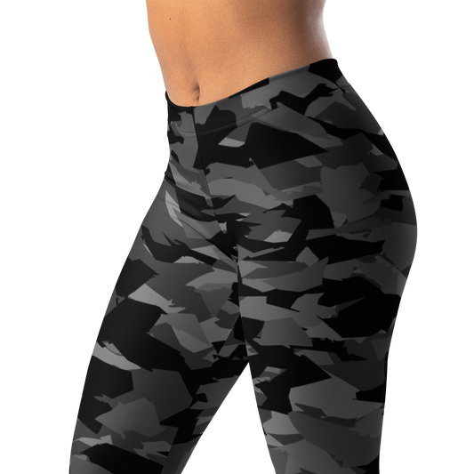 Mica Greyscale 1 camouflage mid-rise comfort leggings, waistband and pattern detail.