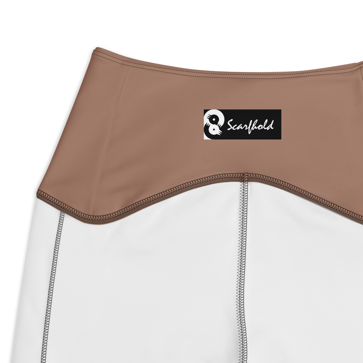 Plain Mocha Mousse high-waisted pocket leggings, inside-label and construction detail.