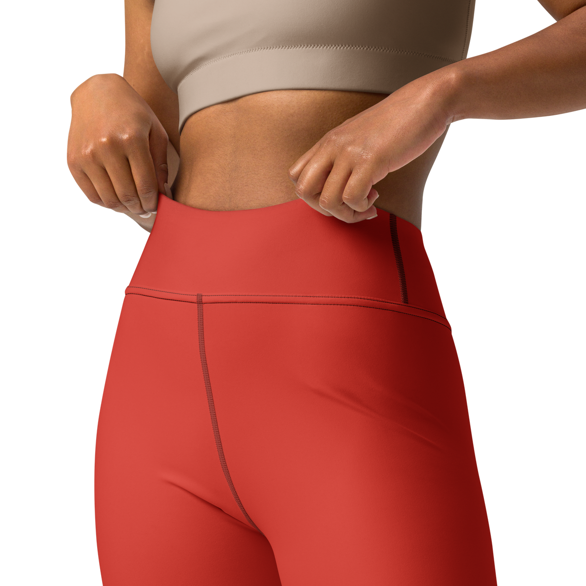 Plain Poinciana high-waisted yoga leggings, waistband and construction detail.