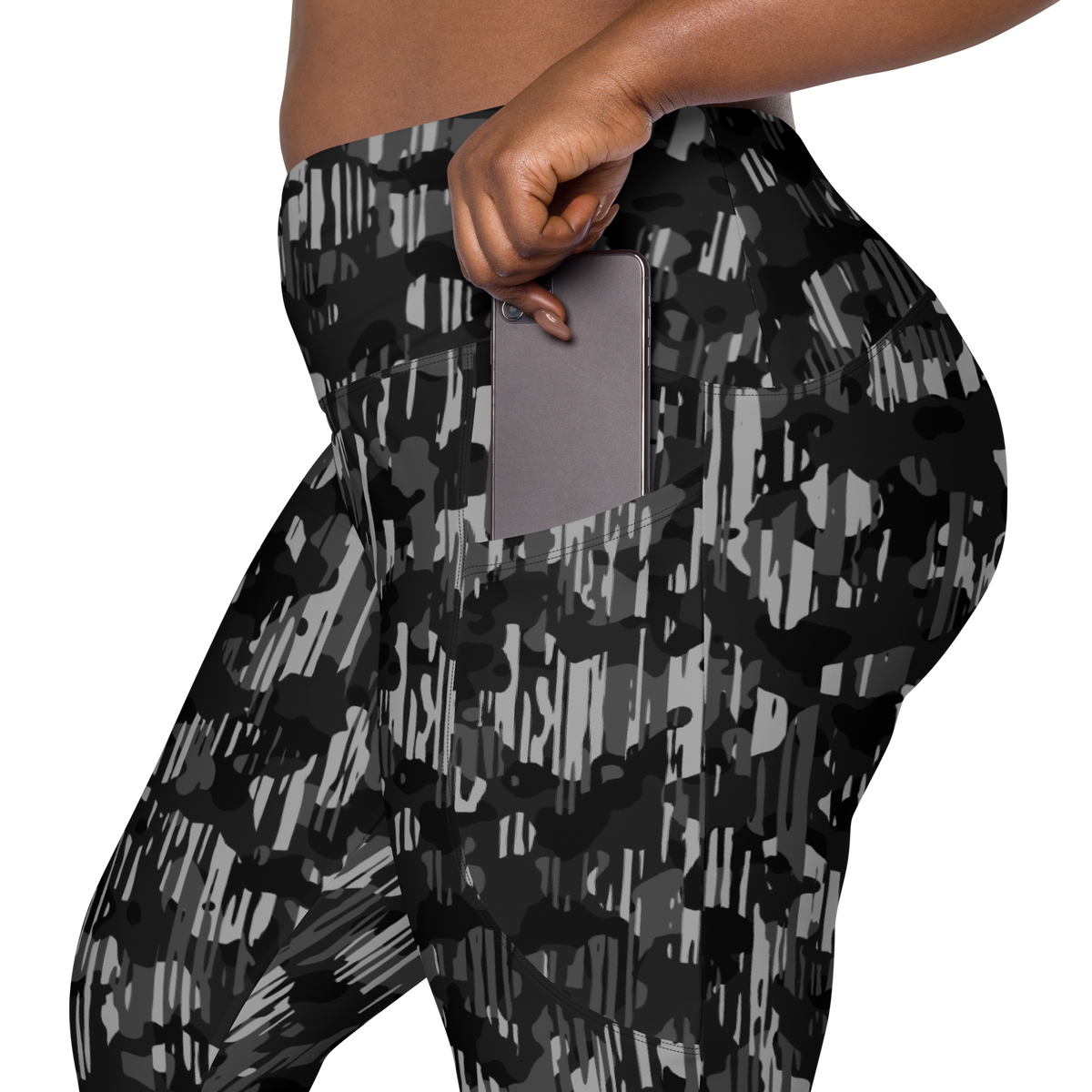 Savannah Black high-waisted pocket leggings, rear pocket detail.