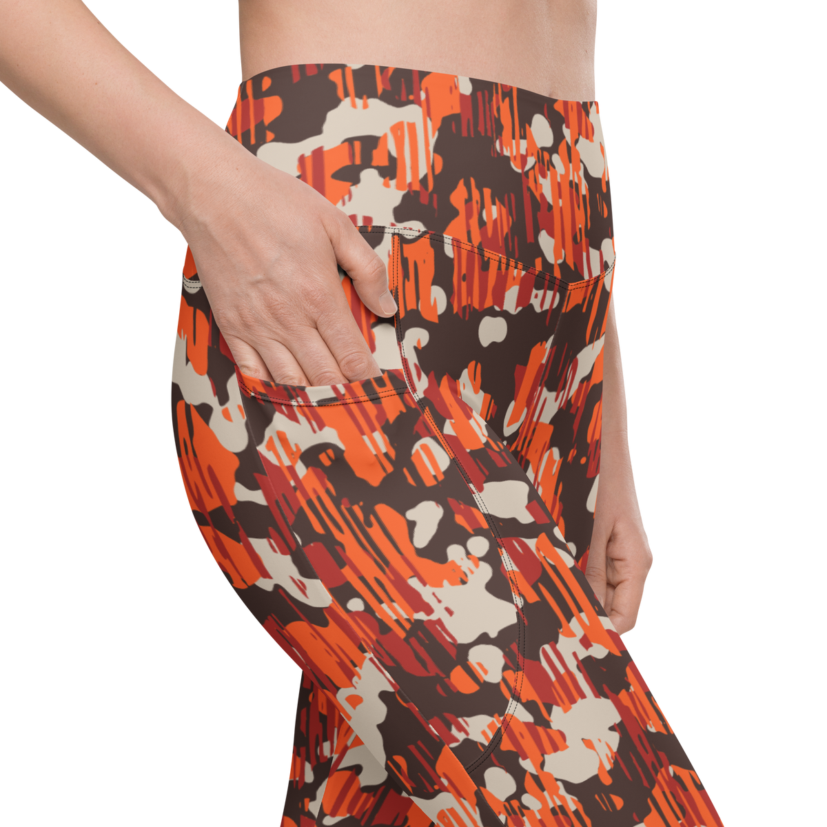 Savannah Fall 7 high-waisted pocket leggings, pocket detail.