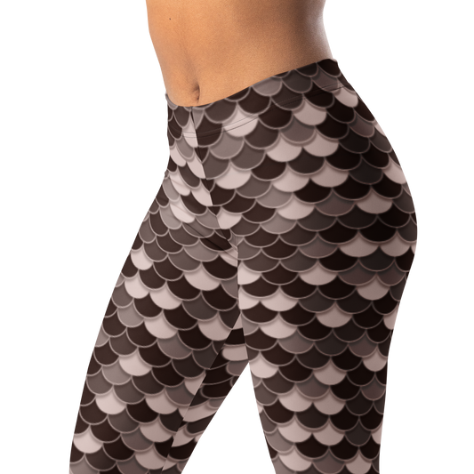 Scallop — Microfield · Chicory Coffee mid-rise everyday leggings, waistband and pattern detail.