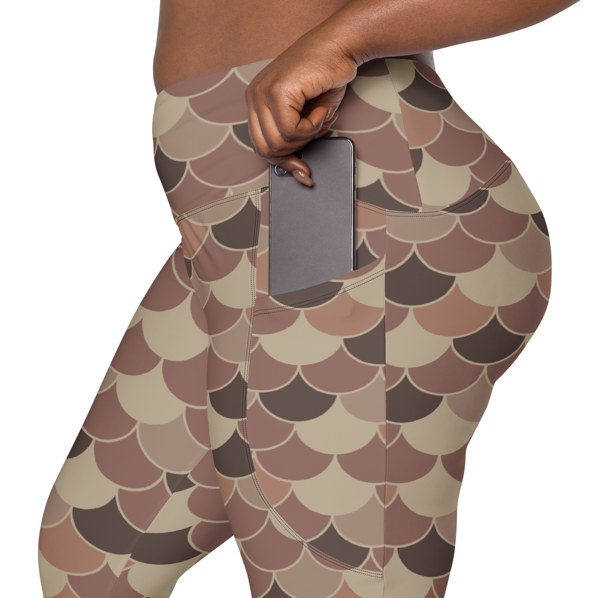 Scallop Relaxed Elegance high-waisted pocket leggings, rear pocket detail.