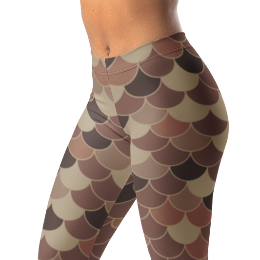 Scallop · Relaxed Elegance mid-rise everyday leggings, waistband and pattern detail.