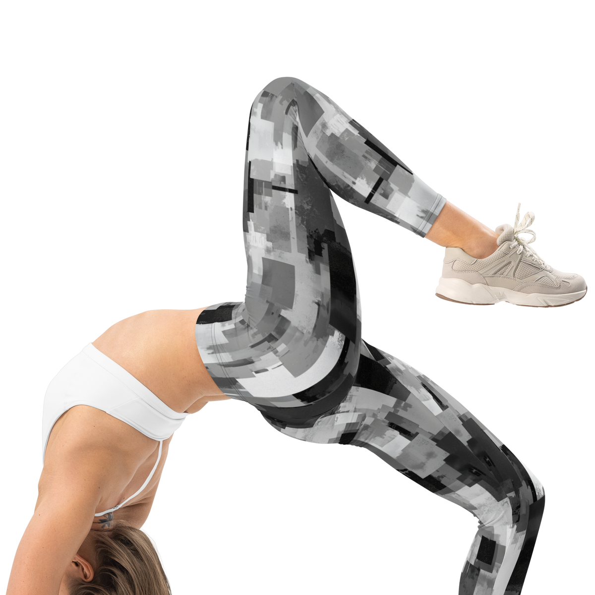 Statique Greyscale camouflage mid-rise comfort leggings, right-side view.