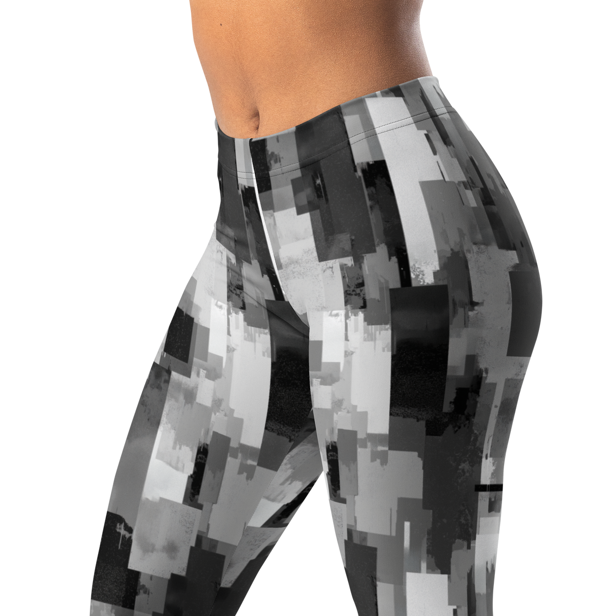 Statique Greyscale camouflage mid-rise comfort leggings, waistband and pattern detail.
