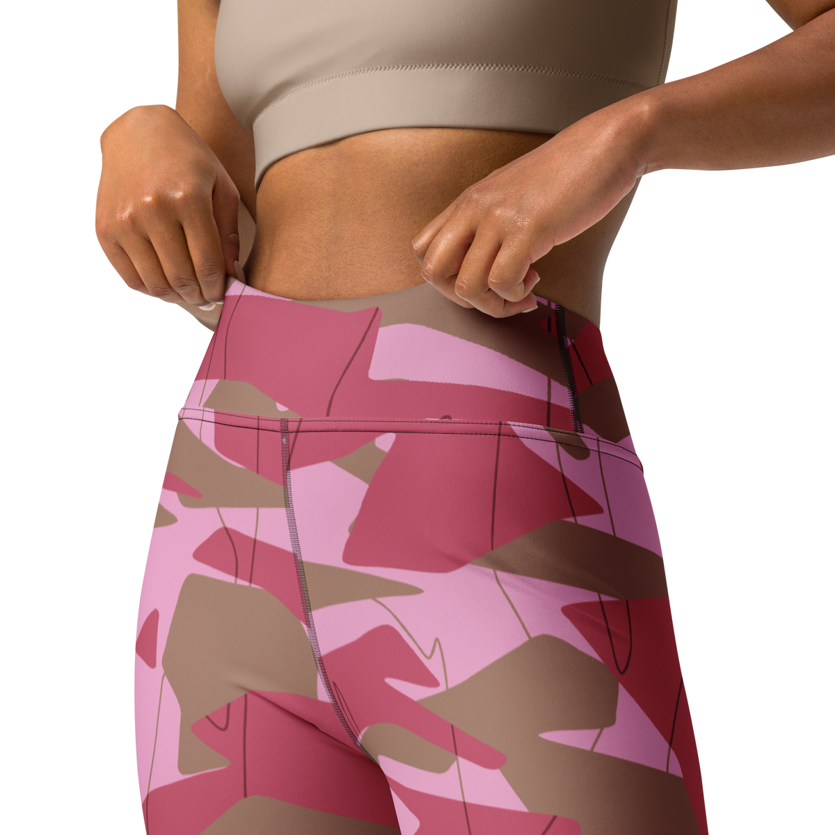 Timbre Deliciousness camouflage high-waisted yoga leggings, waistband and construction detail.