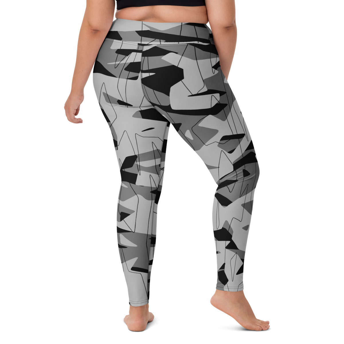 Timbre Greyscale 3 camouflage high-waisted yoga leggings, larger-model right-back view.