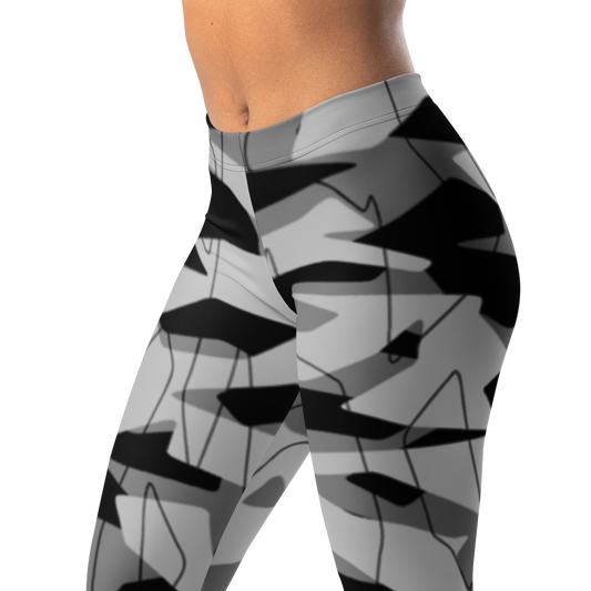 Timbre · Greyscale · 3 mid-rise everyday leggings, waistband and pattern detail.