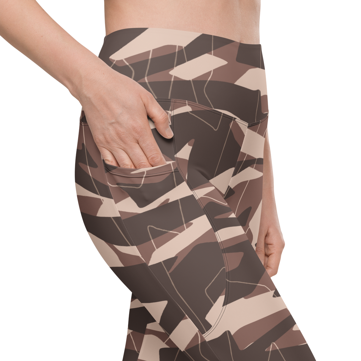 Timbre Relaxed Elegance camouflage high-waisted pocket leggings, pocket detail.
