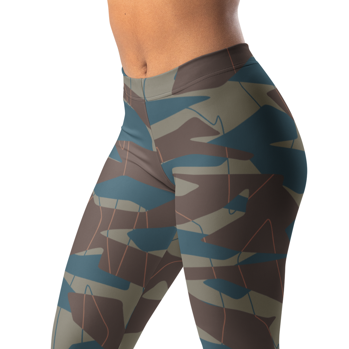 Timbre Subtle Contrasts camouflage mid-rise comfort leggings, waistband and pattern detail.