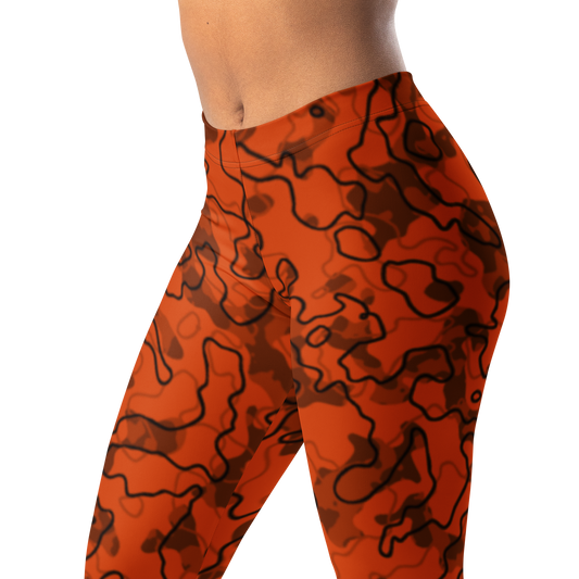 Tundra · Dragonfire mid-rise everyday leggings, waistband and pattern detail.