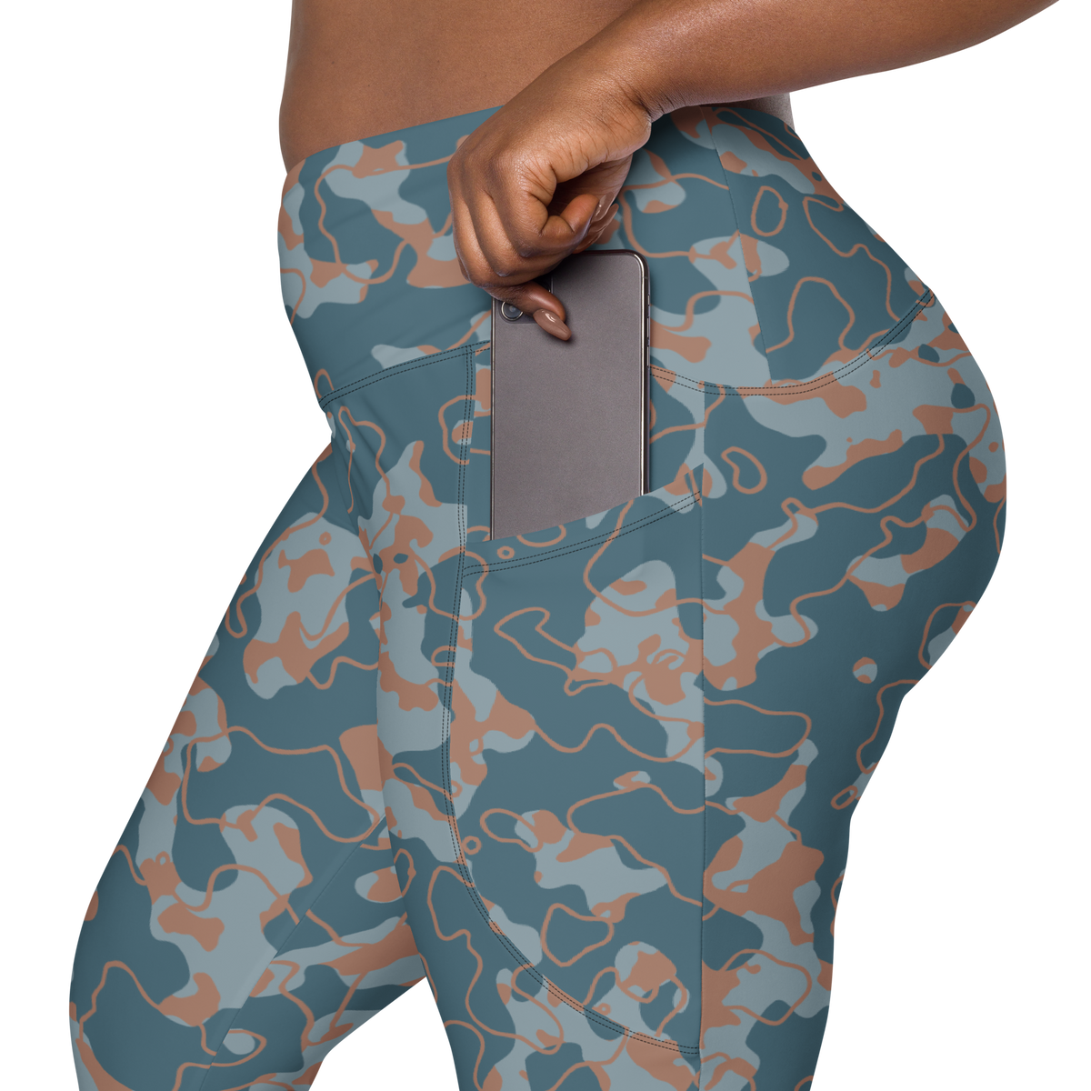 Tundra Subtle Contrasts camouflage high-waisted pocket leggings, rear pocket detail.