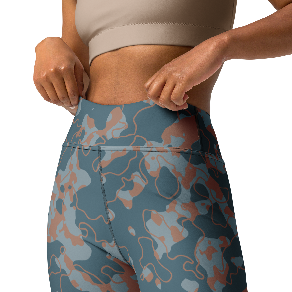 Tundra Subtle Contrasts camouflage high-waisted yoga leggings, waistband and construction detail.