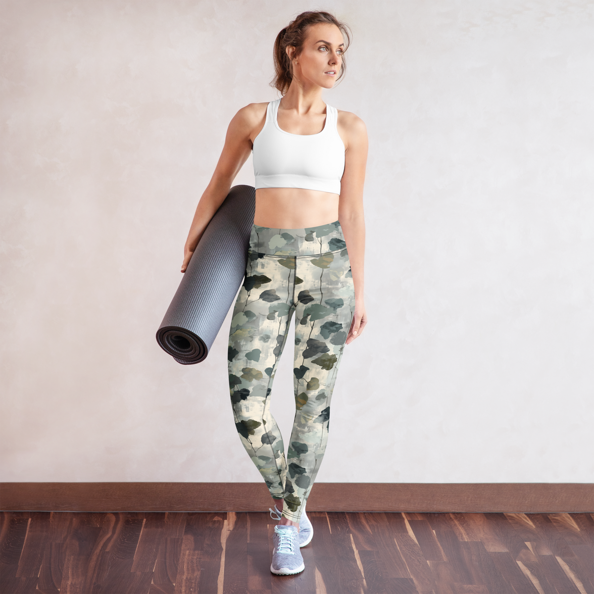Vincit Original camouflage high-waisted yoga leggings, yoga lifestyle view.