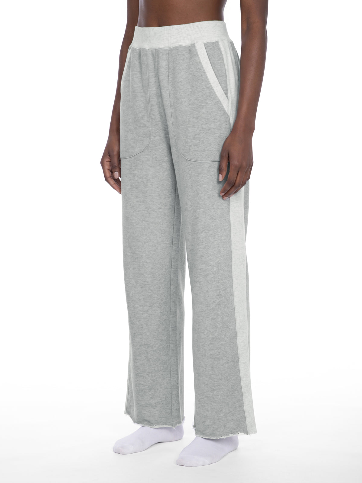 Women’s Colour-Block Raw-Hem Sweatpants — rear three-quarter view