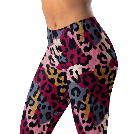Yagarr mid-rise everyday leggings, waistband and pattern detail.