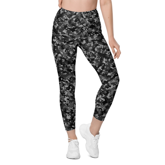 Blizza · Greyscale high-waisted pocket leggings, front view.