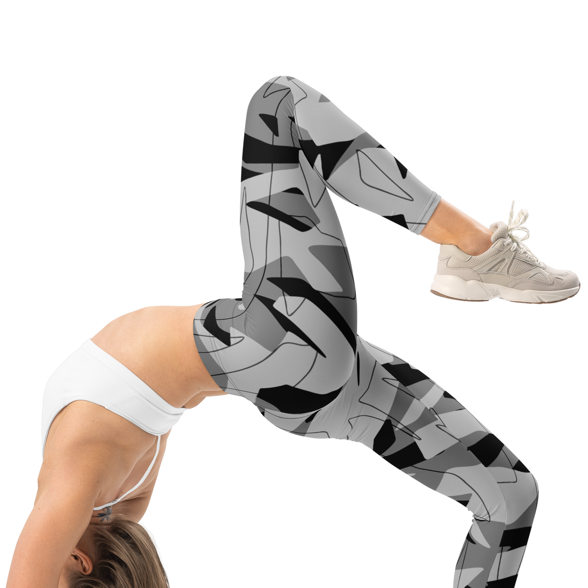 Timbre Greyscale 3 camouflage mid-rise comfort leggings, right-side view.